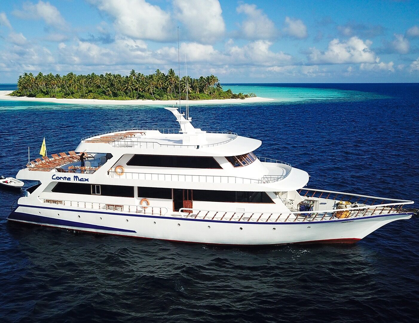 DIVING CRUISE YACHTS