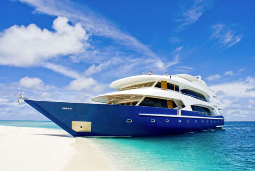 XMAS, NYE and MUCH MORE – CRUISING THE MALDIVES